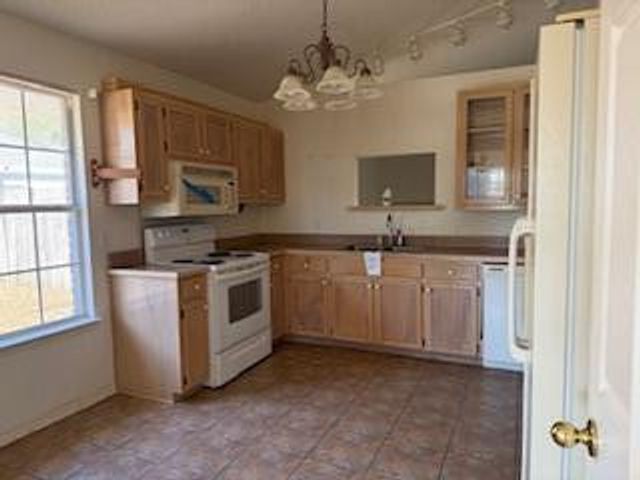 212 Secretariat Drive, Crestview, FL 32539