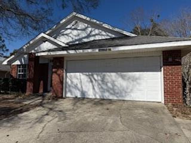 212 Secretariat Drive, Crestview, FL 32539