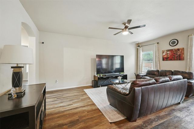1209 Jasper Crossing, Princeton, TX 75407