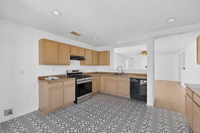 2520 Bixby Street NW, Albuquerque, NM 87120