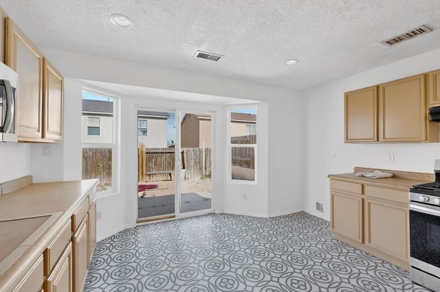 2520 Bixby Street NW, Albuquerque, NM 87120