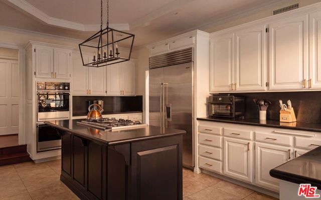 29270 Wagon Road, Agoura Hills, CA 91301