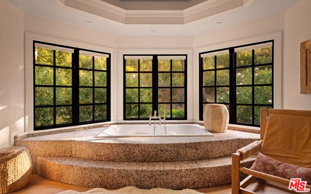 29270 Wagon Road, Agoura Hills, CA 91301