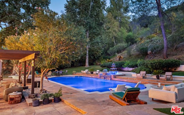 29270 Wagon Road, Agoura Hills, CA 91301