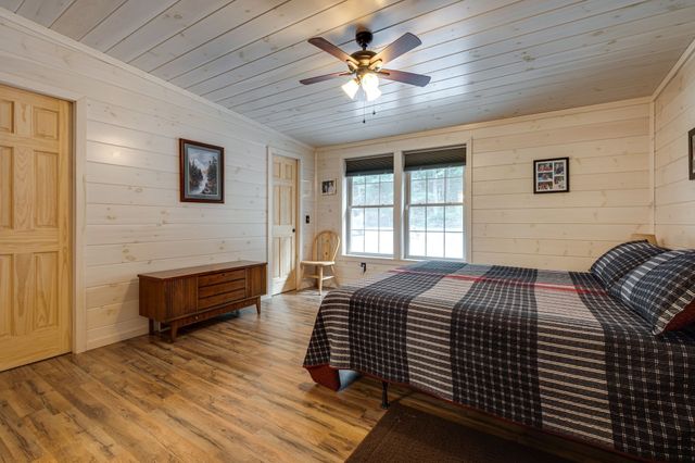 2614 Distillery Rd, Greenbrier, TN 37073