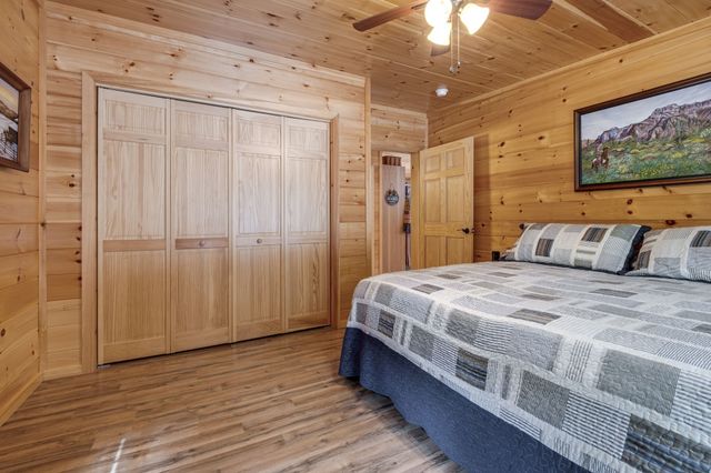 2614 Distillery Rd, Greenbrier, TN 37073