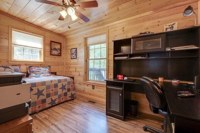 2614 Distillery Rd, Greenbrier, TN 37073