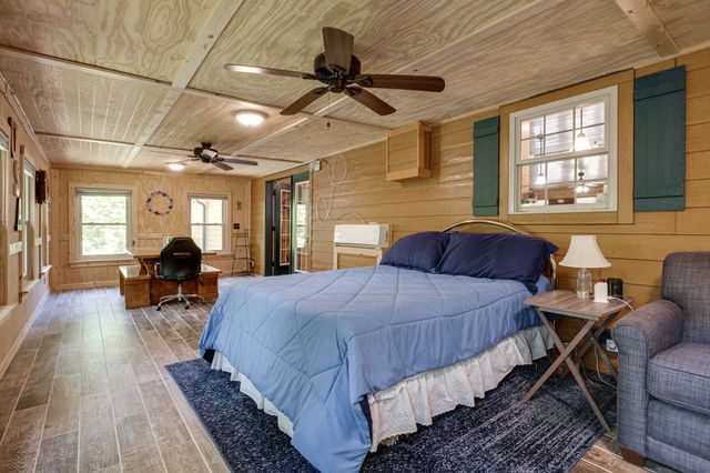 2614 Distillery Rd, Greenbrier, TN 37073
