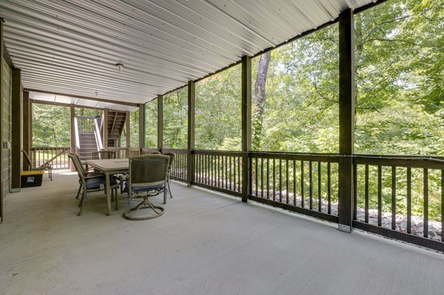 2614 Distillery Rd, Greenbrier, TN 37073