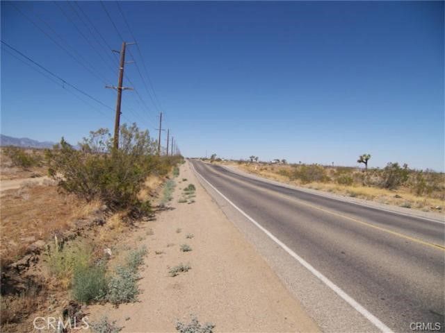 0 Ca-18, Phelan, CA 92371