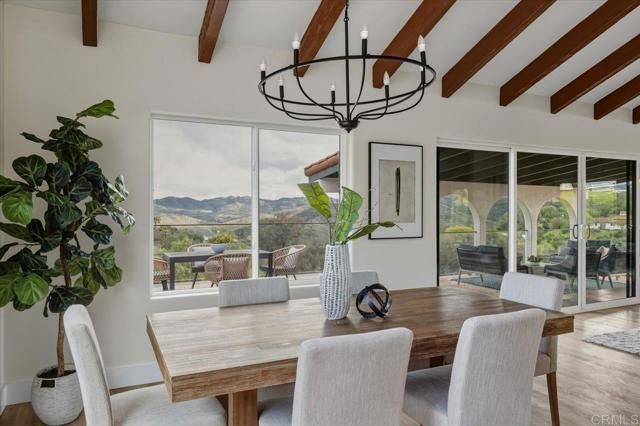 2918 Fairview Dr, Vista, CA 92084