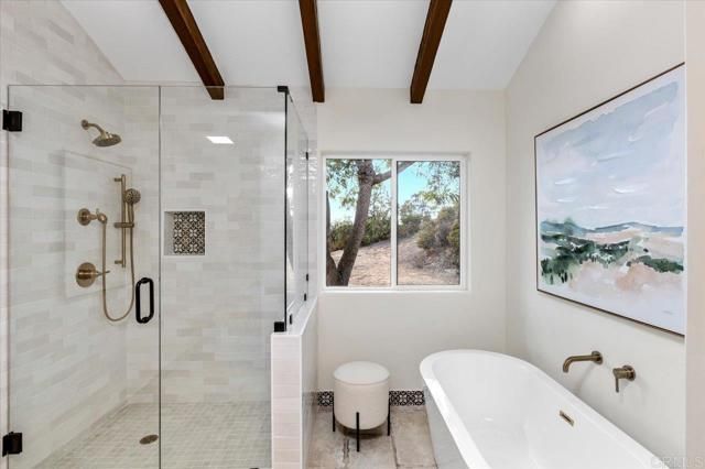 2918 Fairview Dr, Vista, CA 92084