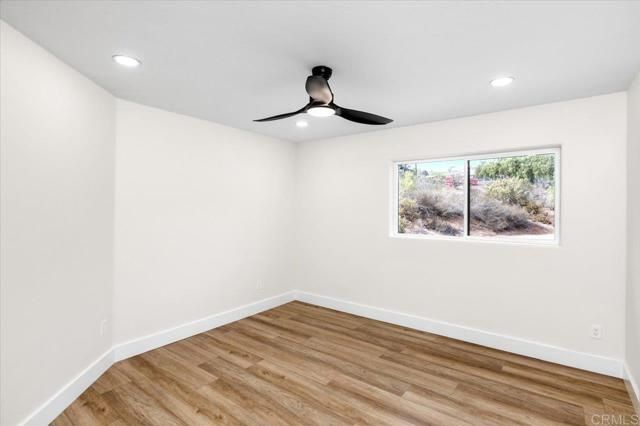 2918 Fairview Dr, Vista, CA 92084