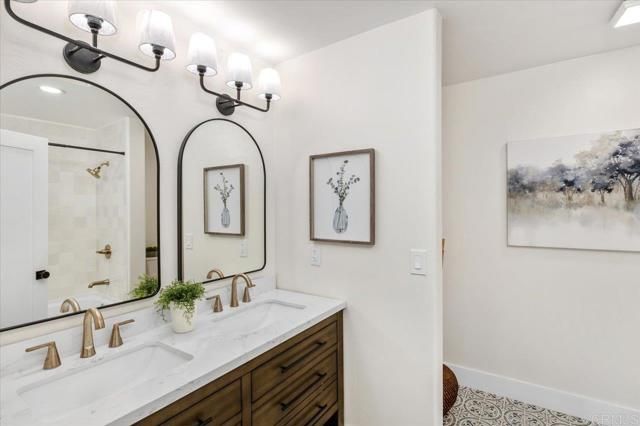 2918 Fairview Dr, Vista, CA 92084