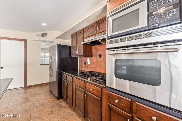 319 E RIVIERA Drive, Tempe, AZ 85282