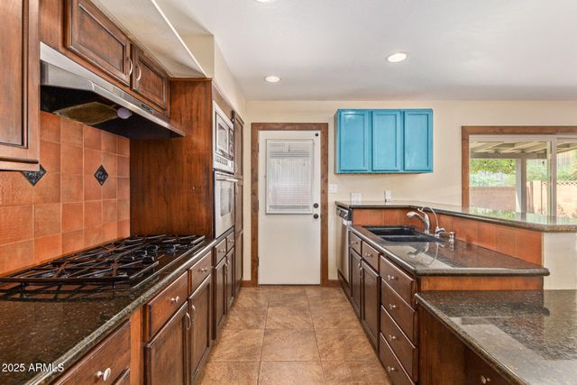 319 E RIVIERA Drive, Tempe, AZ 85282