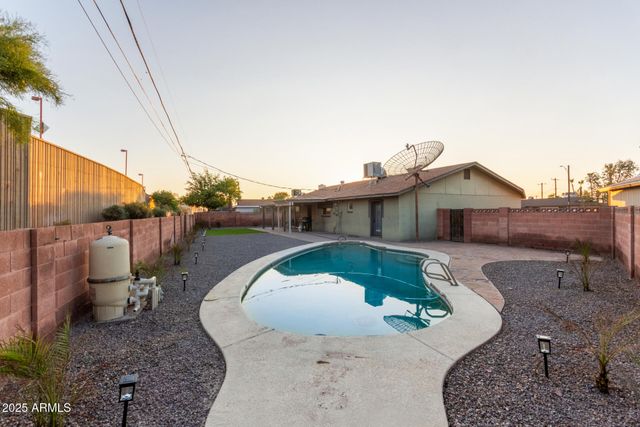 319 E RIVIERA Drive, Tempe, AZ 85282