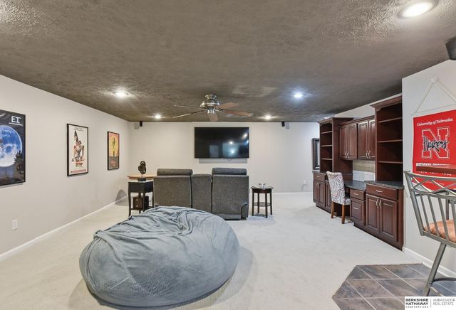 11252 S 200th Street, Gretna, NE 68028