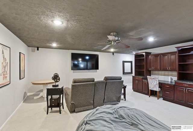 11252 S 200th Street, Gretna, NE 68028