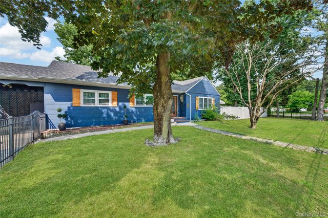 249 Bay Shore Road, Bay Shore, NY 11706