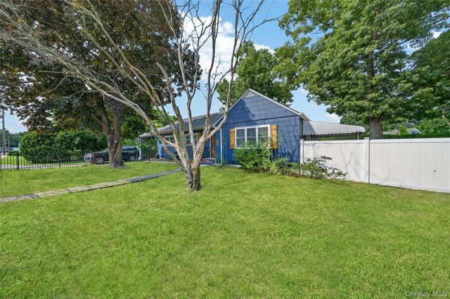 249 Bay Shore Road, Bay Shore, NY 11706