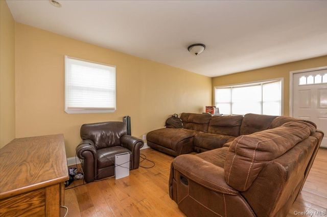 7 Poplar Avenue 7, Bronx, NY 10465