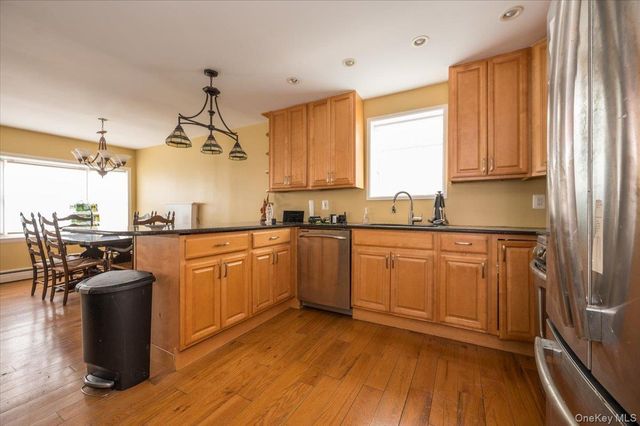 7 Poplar Avenue 7, Bronx, NY 10465