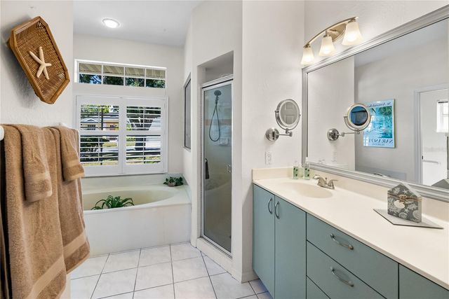 6955 STETSON STREET CIRCLE, Sarasota, FL 34243