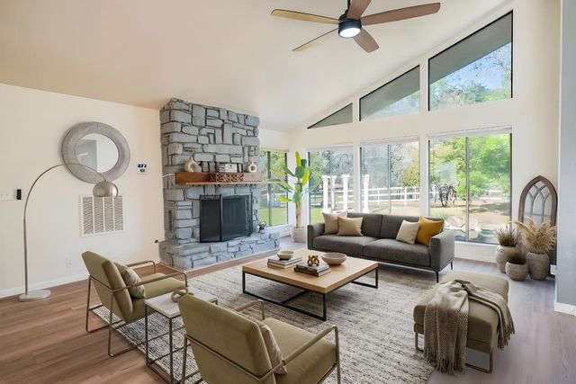5451 Amber Avenue, Clovis, CA 93619
