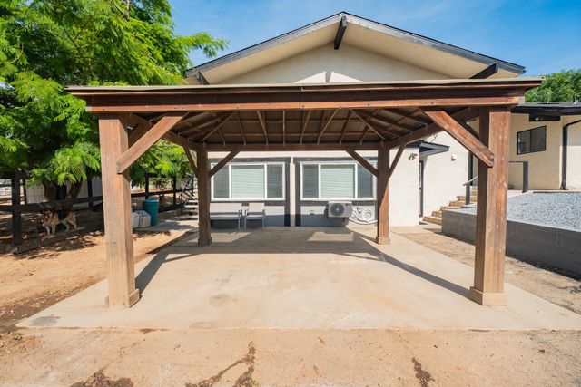 5451 Amber Avenue, Clovis, CA 93619