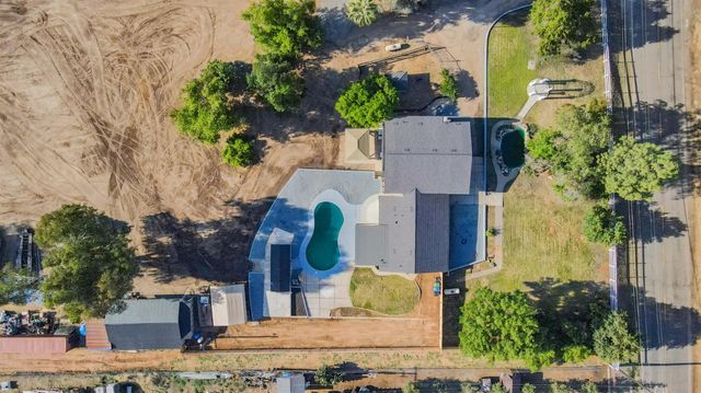 5451 Amber Avenue, Clovis, CA 93619