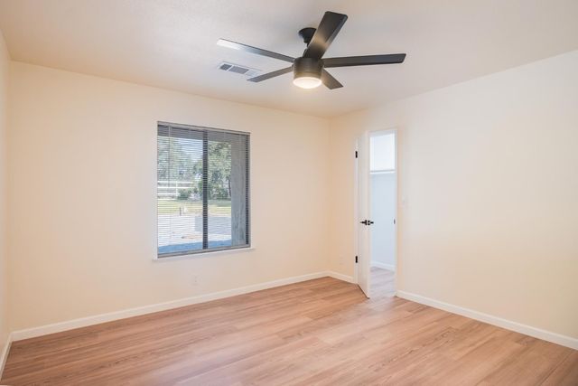 5451 Amber Avenue, Clovis, CA 93619