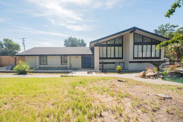 5451 Amber Avenue, Clovis, CA 93619