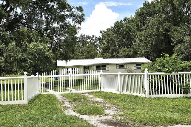 1214 JERRY SMITH ROAD, Dover, FL 33527