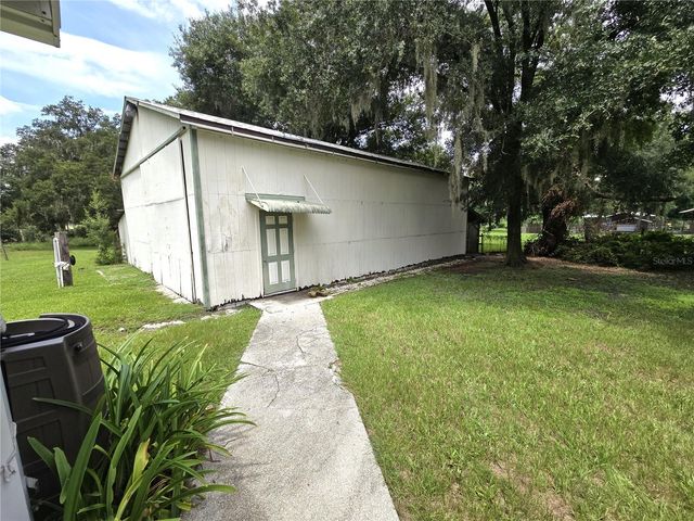 1214 JERRY SMITH ROAD, Dover, FL 33527