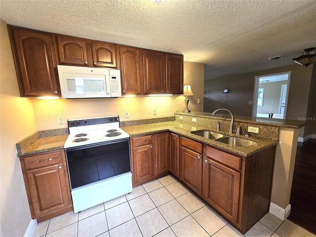 1214 JERRY SMITH ROAD, Dover, FL 33527