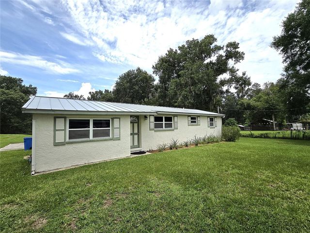 1214 JERRY SMITH ROAD, Dover, FL 33527