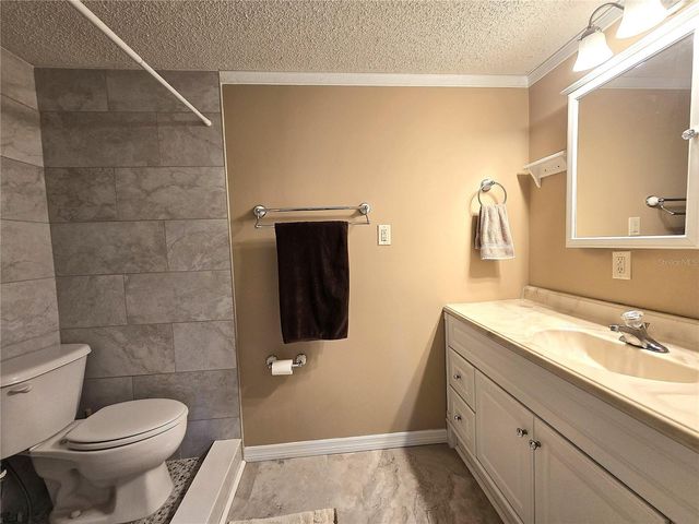 1214 JERRY SMITH ROAD, Dover, FL 33527
