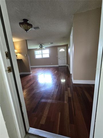 1214 JERRY SMITH ROAD, Dover, FL 33527
