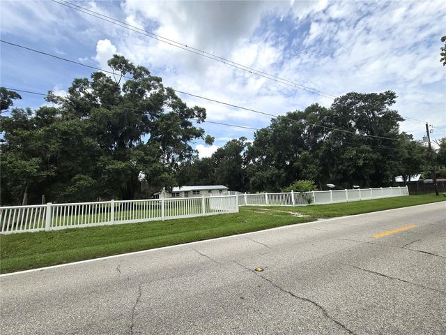 1214 JERRY SMITH ROAD, Dover, FL 33527