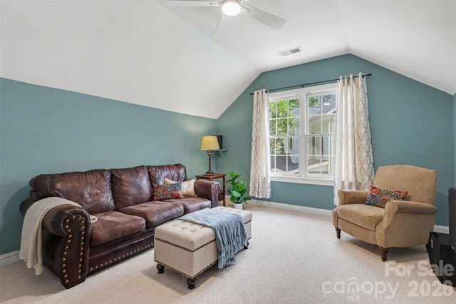 7814 Hollow Oaks Lane, Waxhaw, NC 28173