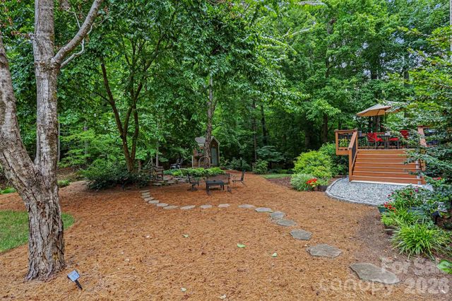 7814 Hollow Oaks Lane, Waxhaw, NC 28173
