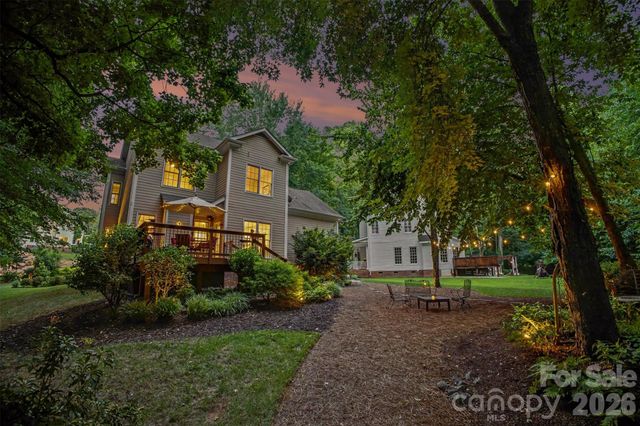 7814 Hollow Oaks Lane, Waxhaw, NC 28173