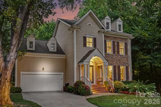 7814 Hollow Oaks Lane, Waxhaw, NC 28173