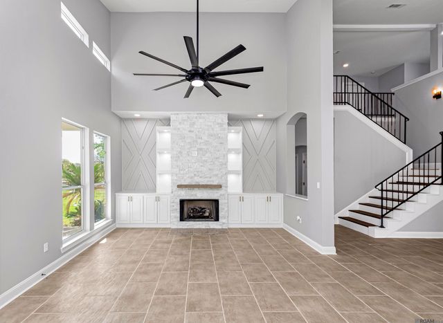 6210 Royal Palm Ct, Gonzales, LA 70737