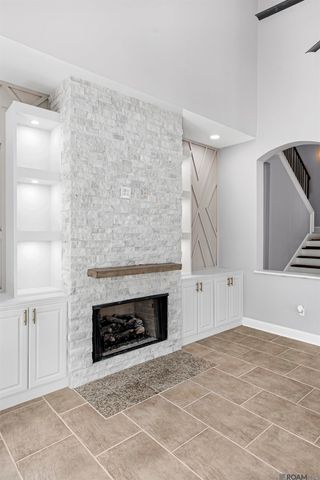 6210 Royal Palm Ct, Gonzales, LA 70737