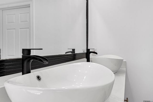 6210 Royal Palm Ct, Gonzales, LA 70737