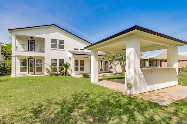 6210 Royal Palm Ct, Gonzales, LA 70737
