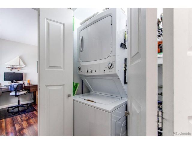 2152 S Victor St B, Aurora, CO 80014