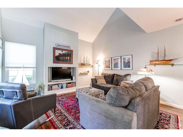 2152 S Victor St B, Aurora, CO 80014